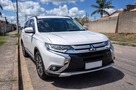 MITSUBISHI OUTLANDER 2.0 16V GASOLINA 4P AUTOMÁTICO